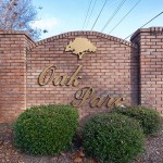 Oak parc Sign